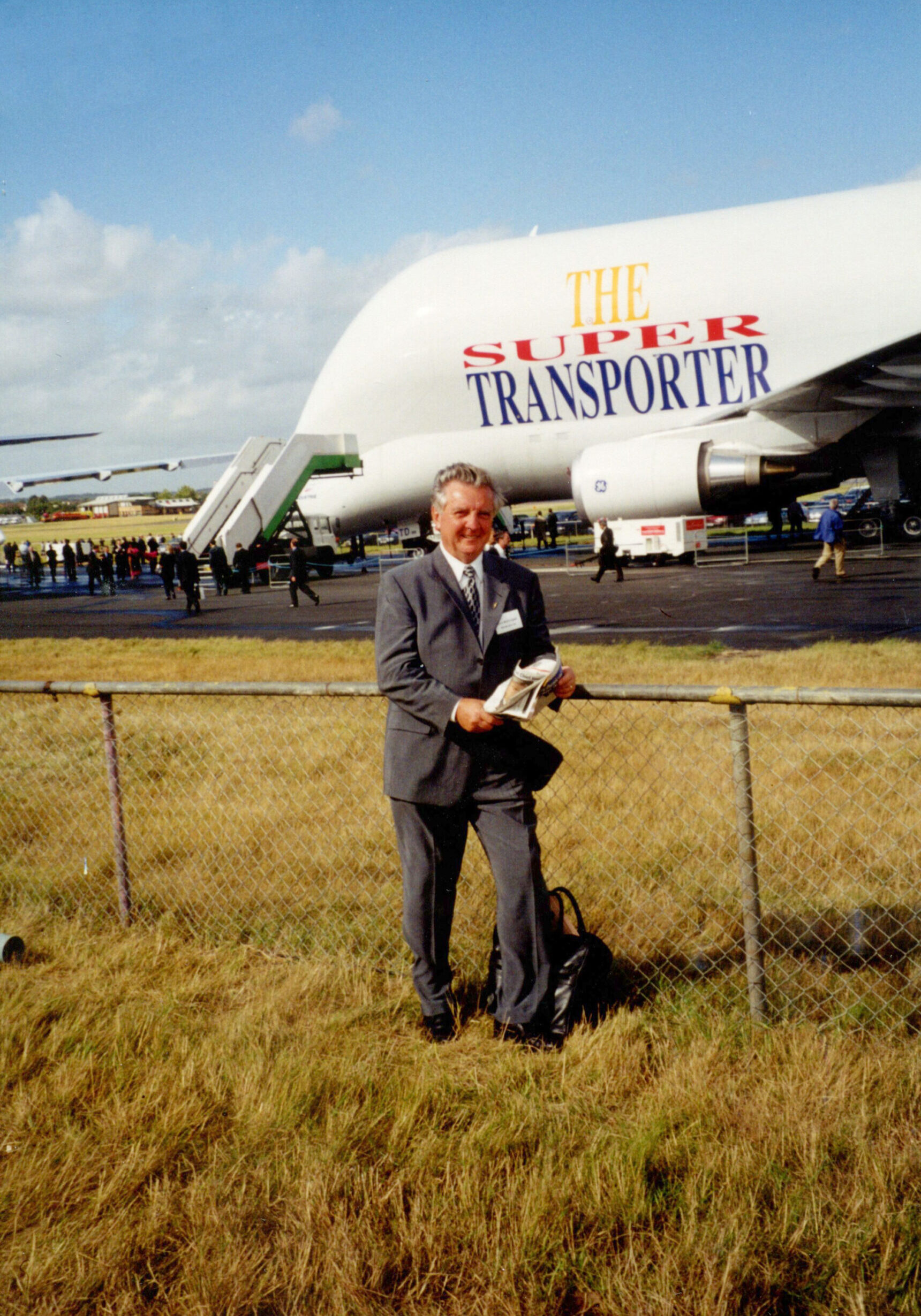P175_Don-posing-in-front-of-Super-Transport-airplane